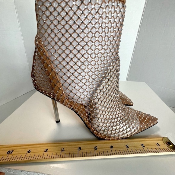 Vince Camuto, Women's Kiskia Heels Bootie - Sandstone. Size: 6 (US). NIB - Picture 11 of 15